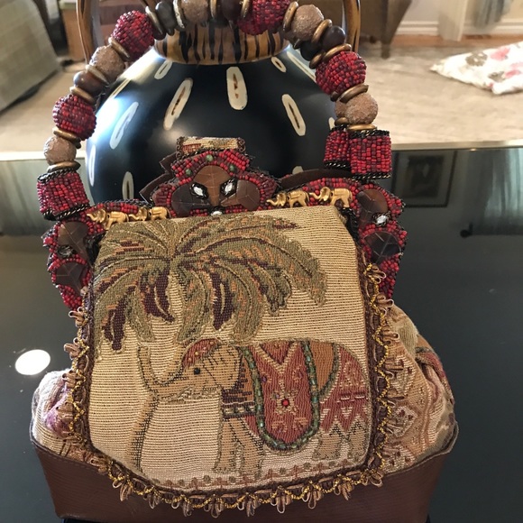 Purses - Picture 6 of 7